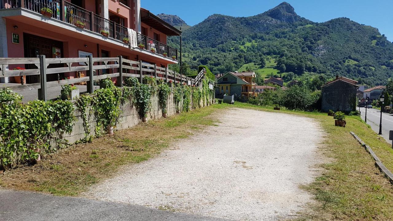 Apartamentos La Corona - Cabrales Carrena de Cabrales Exterior foto