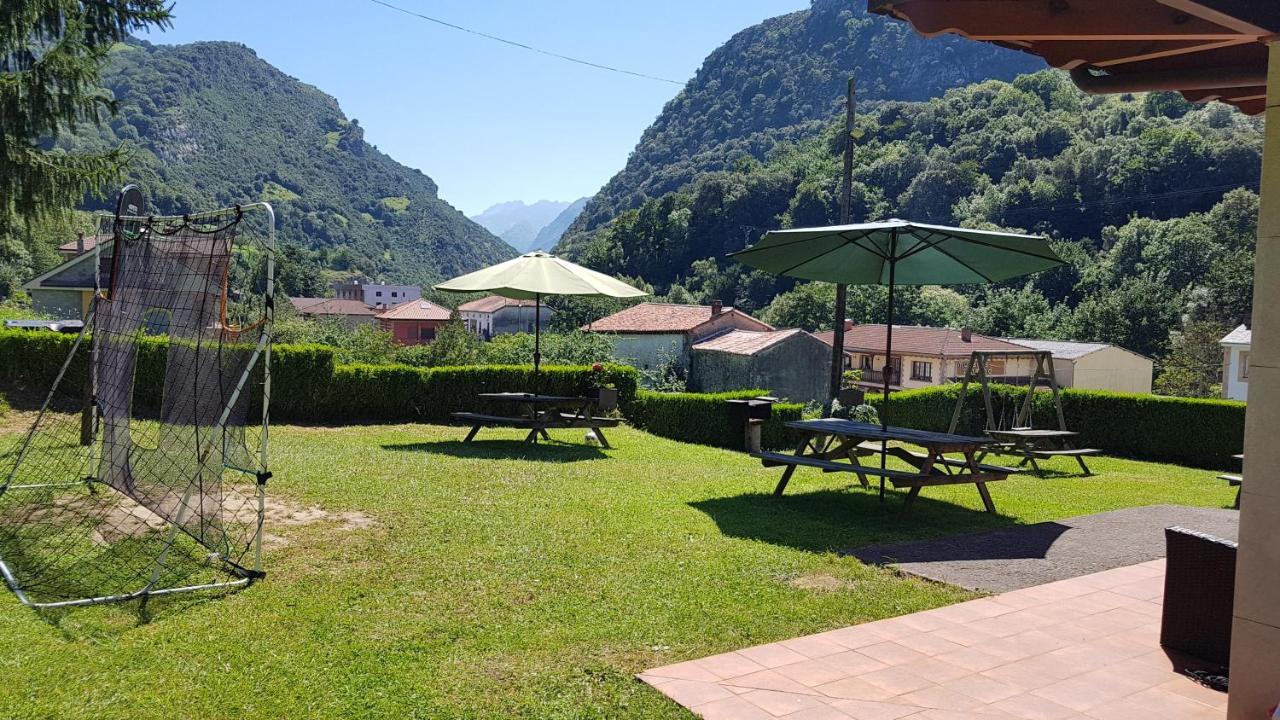 Apartamentos La Corona - Cabrales Carrena de Cabrales Exterior foto